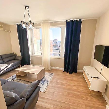Skyline View 2Br Apartment تيرانا المظهر الخارجي الصورة