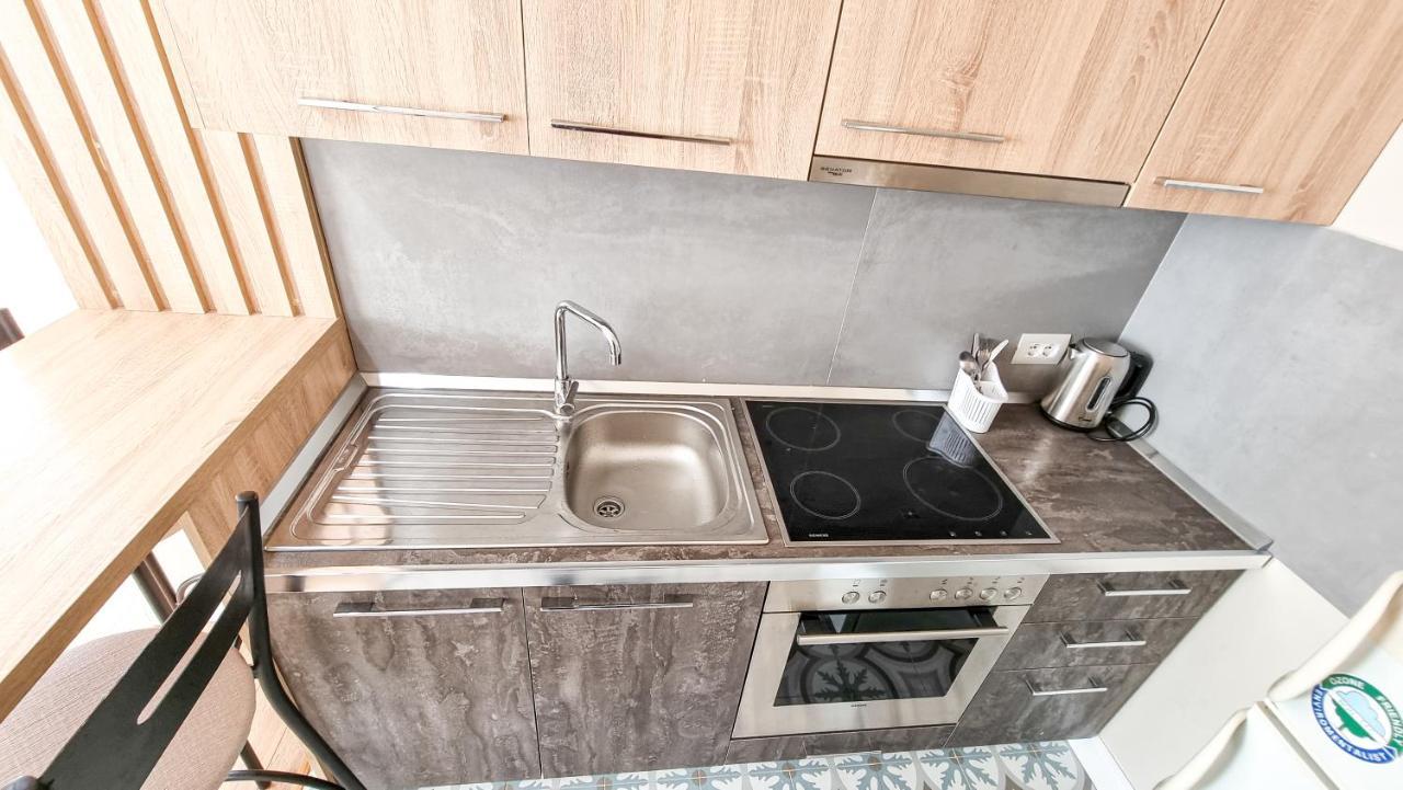 Skyline View 2Br Apartment تيرانا المظهر الخارجي الصورة