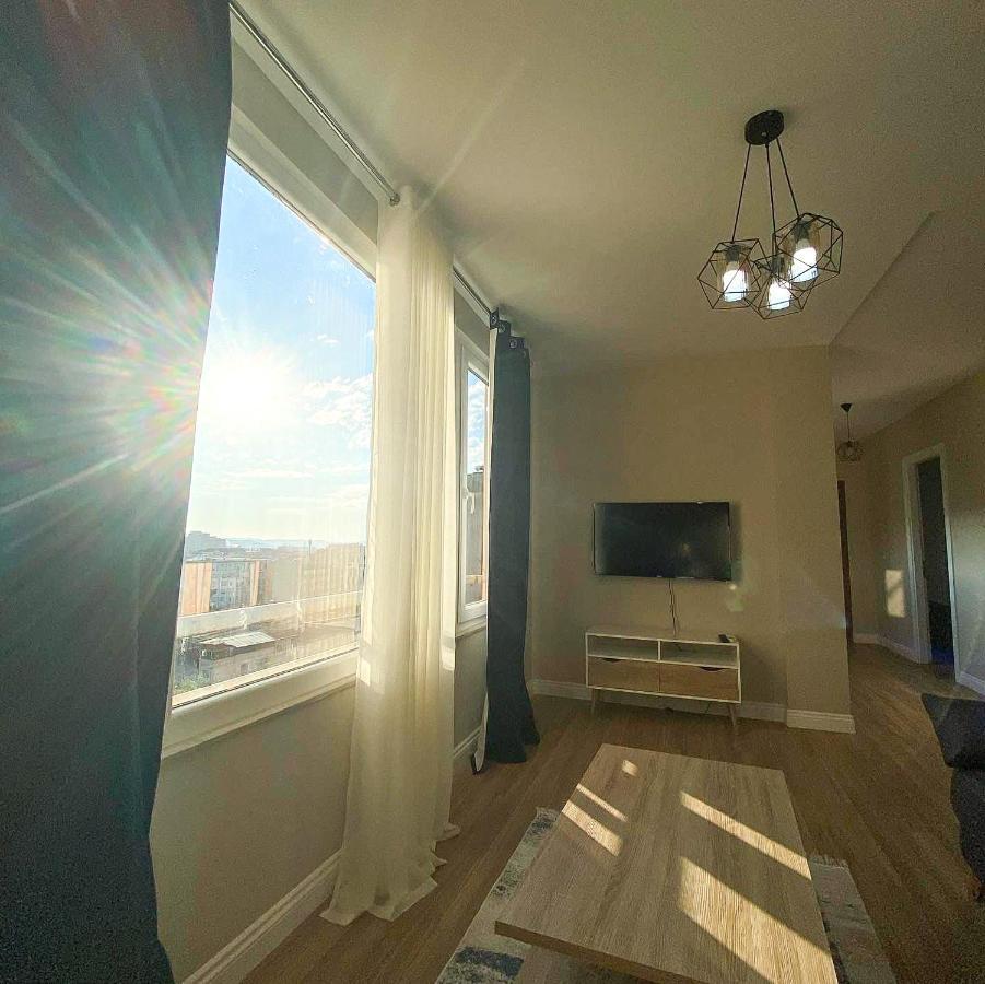 Skyline View 2Br Apartment تيرانا المظهر الخارجي الصورة